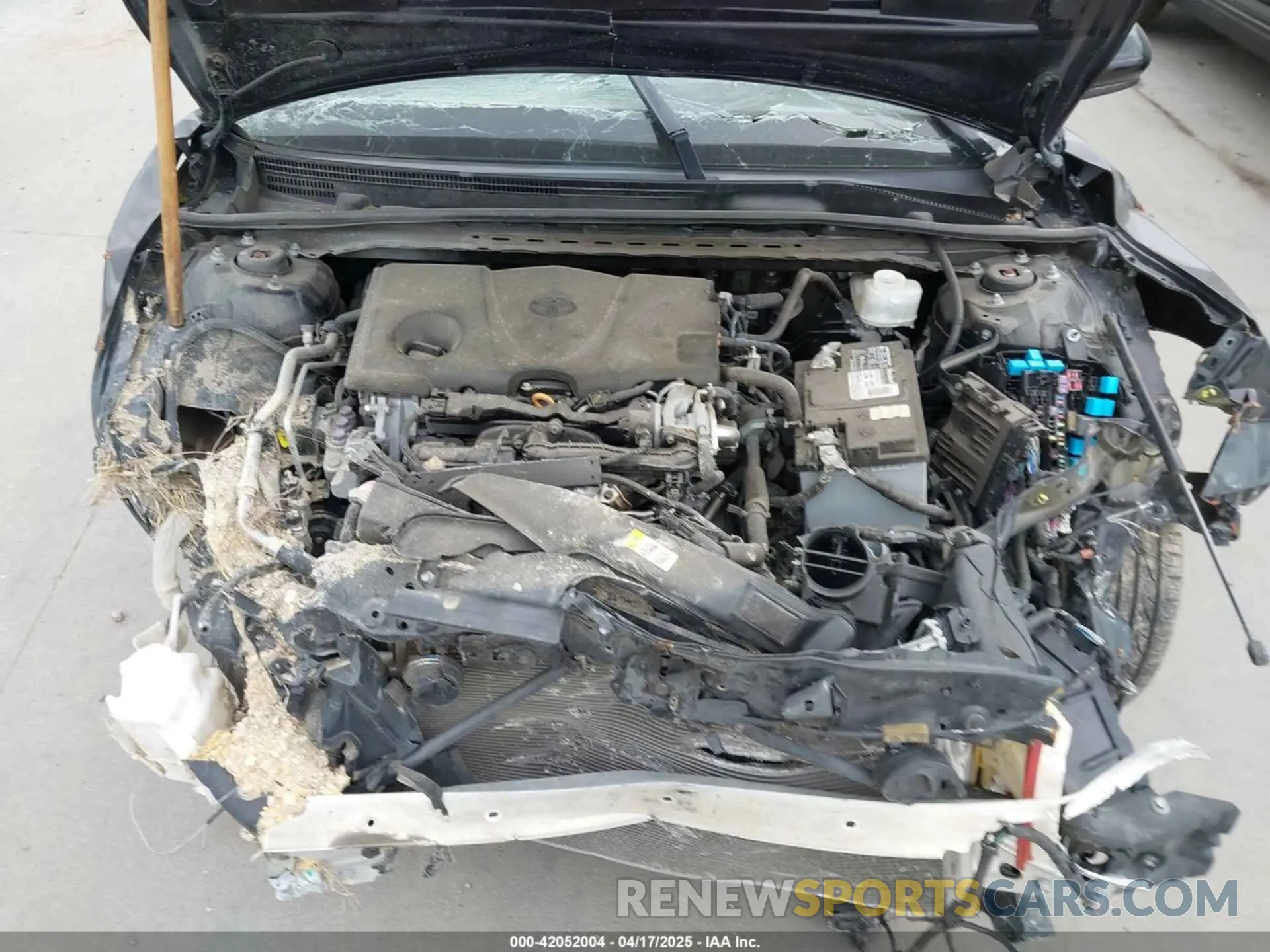 10 Photograph of a damaged car 4T1G11AK9LU946138 TOYOTA CAMRY 2020