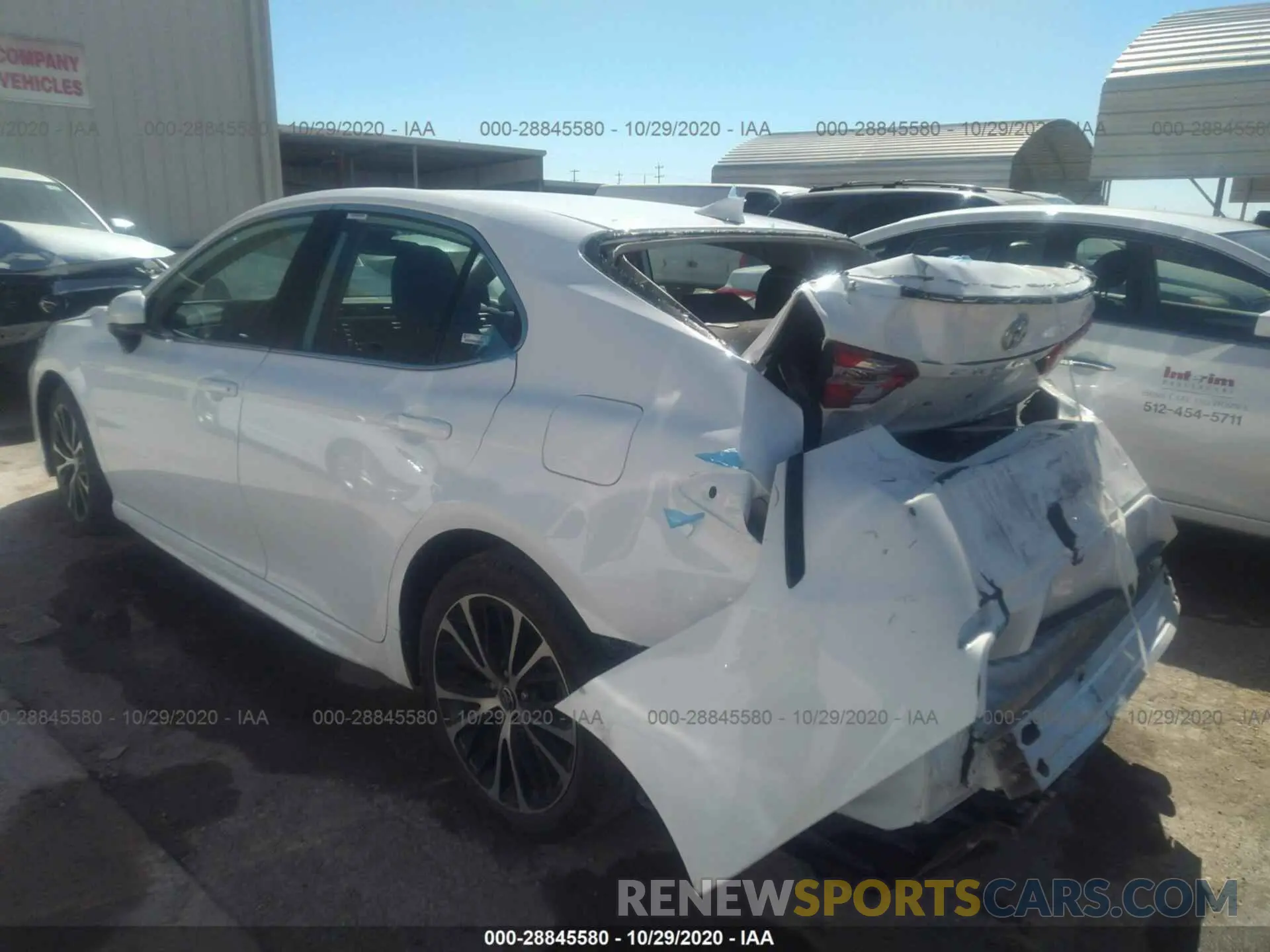 3 Photograph of a damaged car 4T1G11AK9LU950416 TOYOTA CAMRY 2020