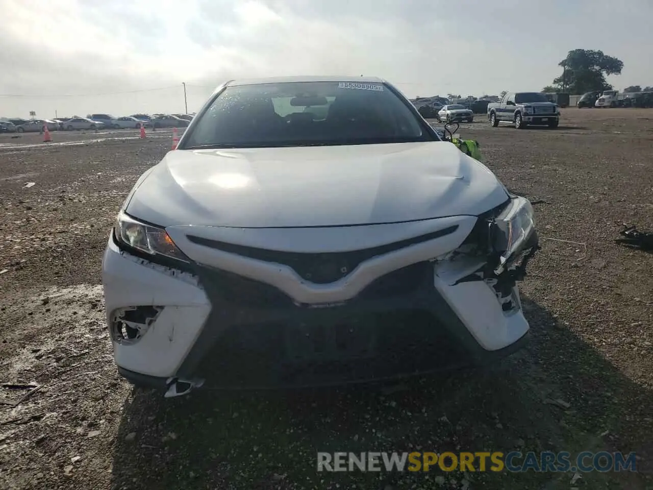 5 Photograph of a damaged car 4T1G11AK9LU951694 TOYOTA CAMRY 2020