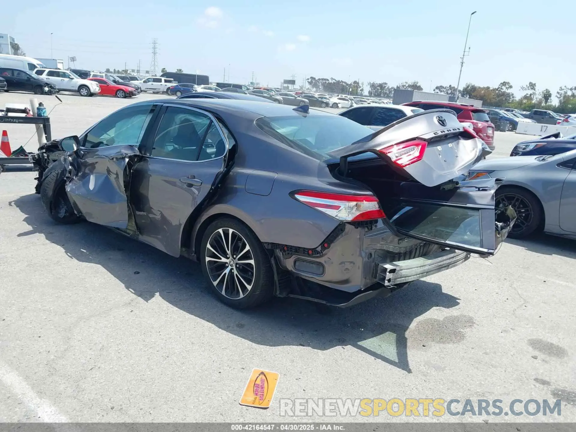 3 Photograph of a damaged car 4T1G11AK9LU972612 TOYOTA CAMRY 2020