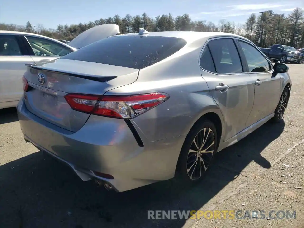 4 Photograph of a damaged car 4T1G11AK9LU972738 TOYOTA CAMRY 2020