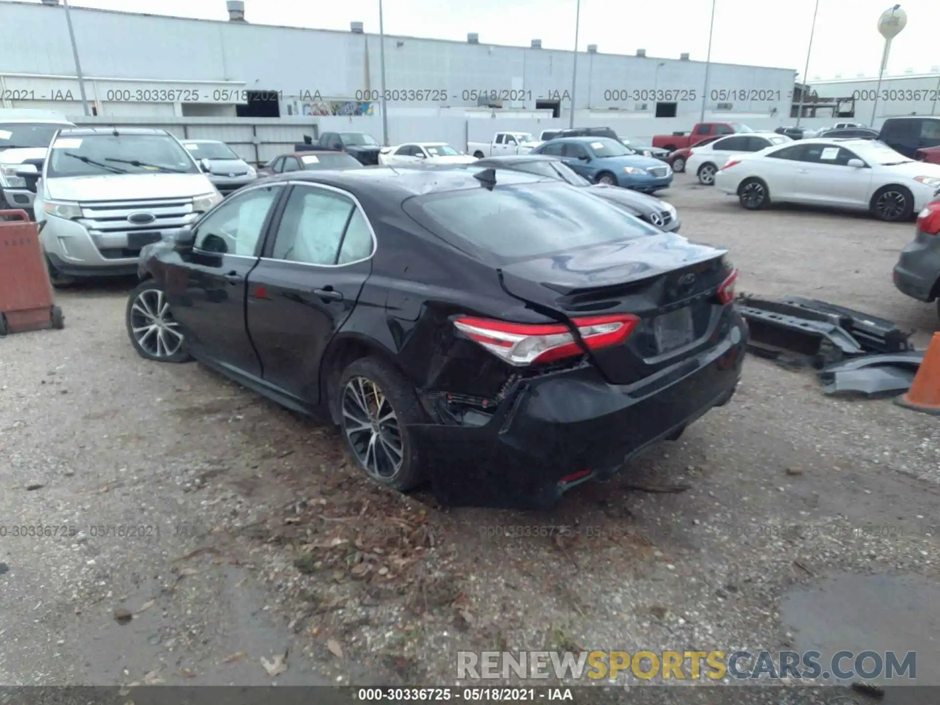 3 Photograph of a damaged car 4T1G11AK9LU986610 TOYOTA CAMRY 2020