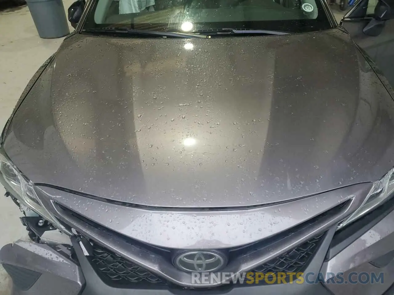 11 Photograph of a damaged car 4T1G11AK9LU991015 TOYOTA CAMRY 2020