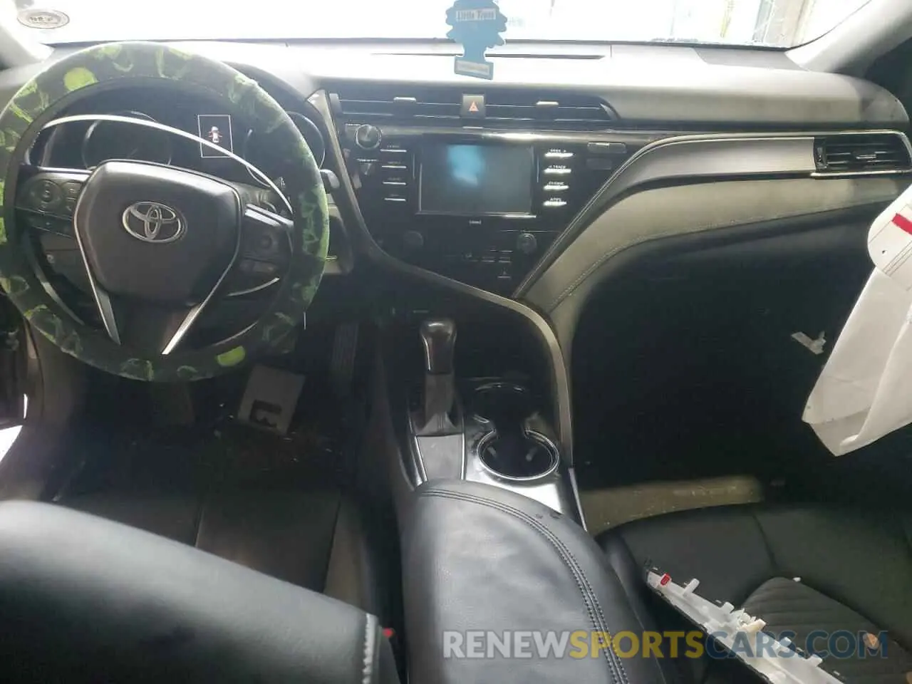 8 Photograph of a damaged car 4T1G11AK9LU991015 TOYOTA CAMRY 2020