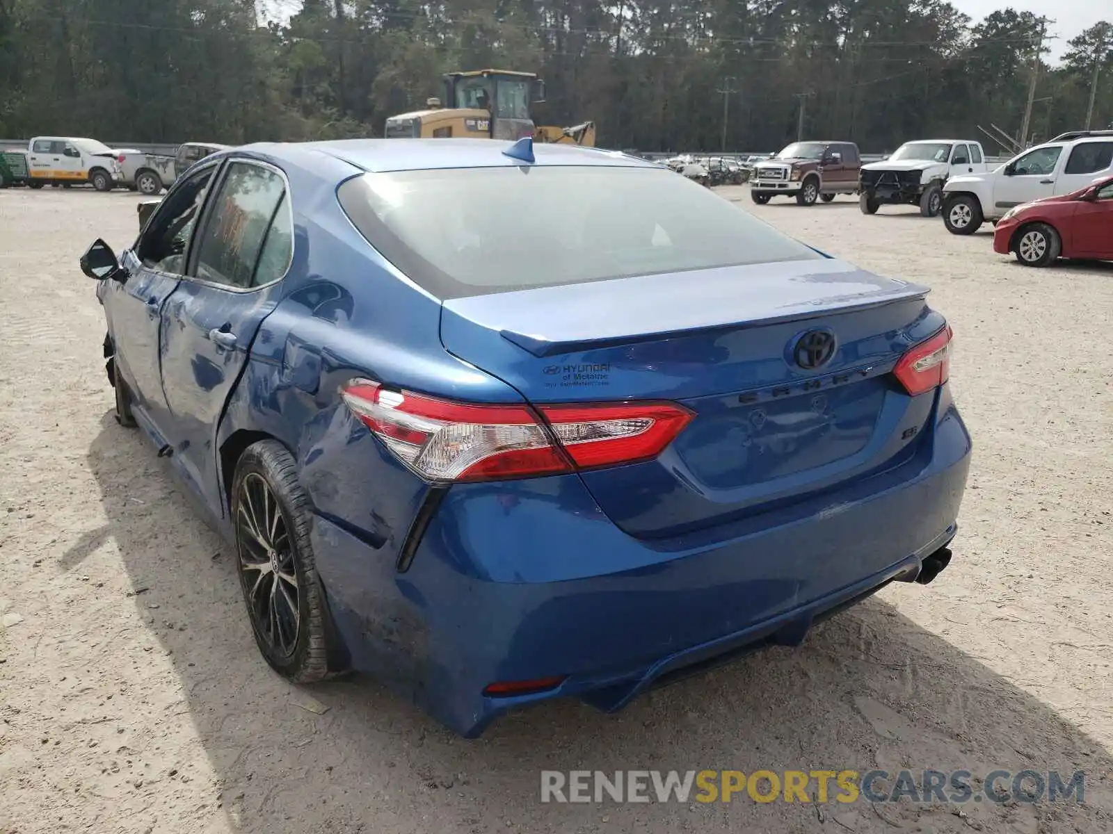 3 Photograph of a damaged car 4T1G11AKXLU304429 TOYOTA CAMRY 2020