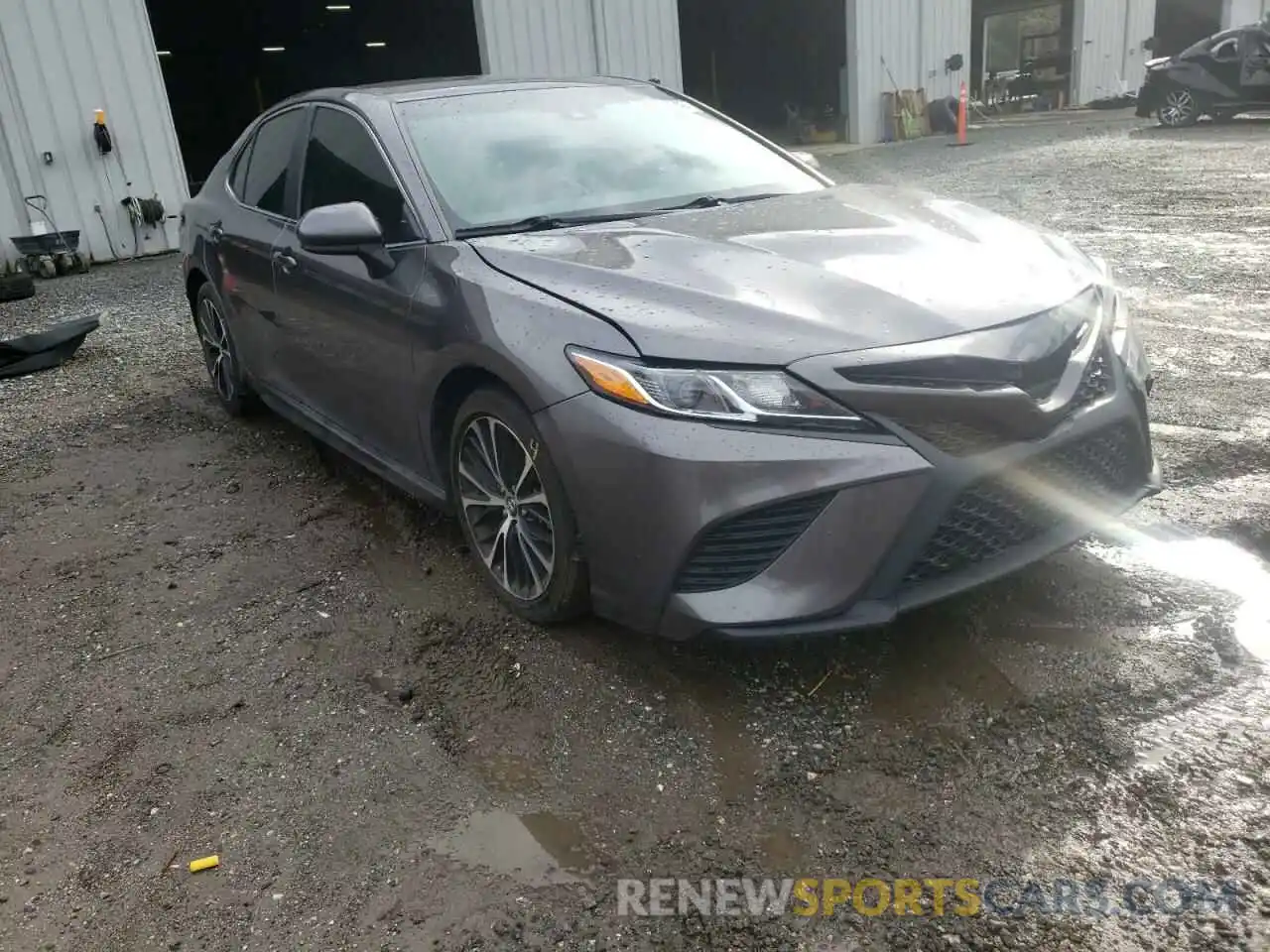 1 Photograph of a damaged car 4T1G11AKXLU305497 TOYOTA CAMRY 2020