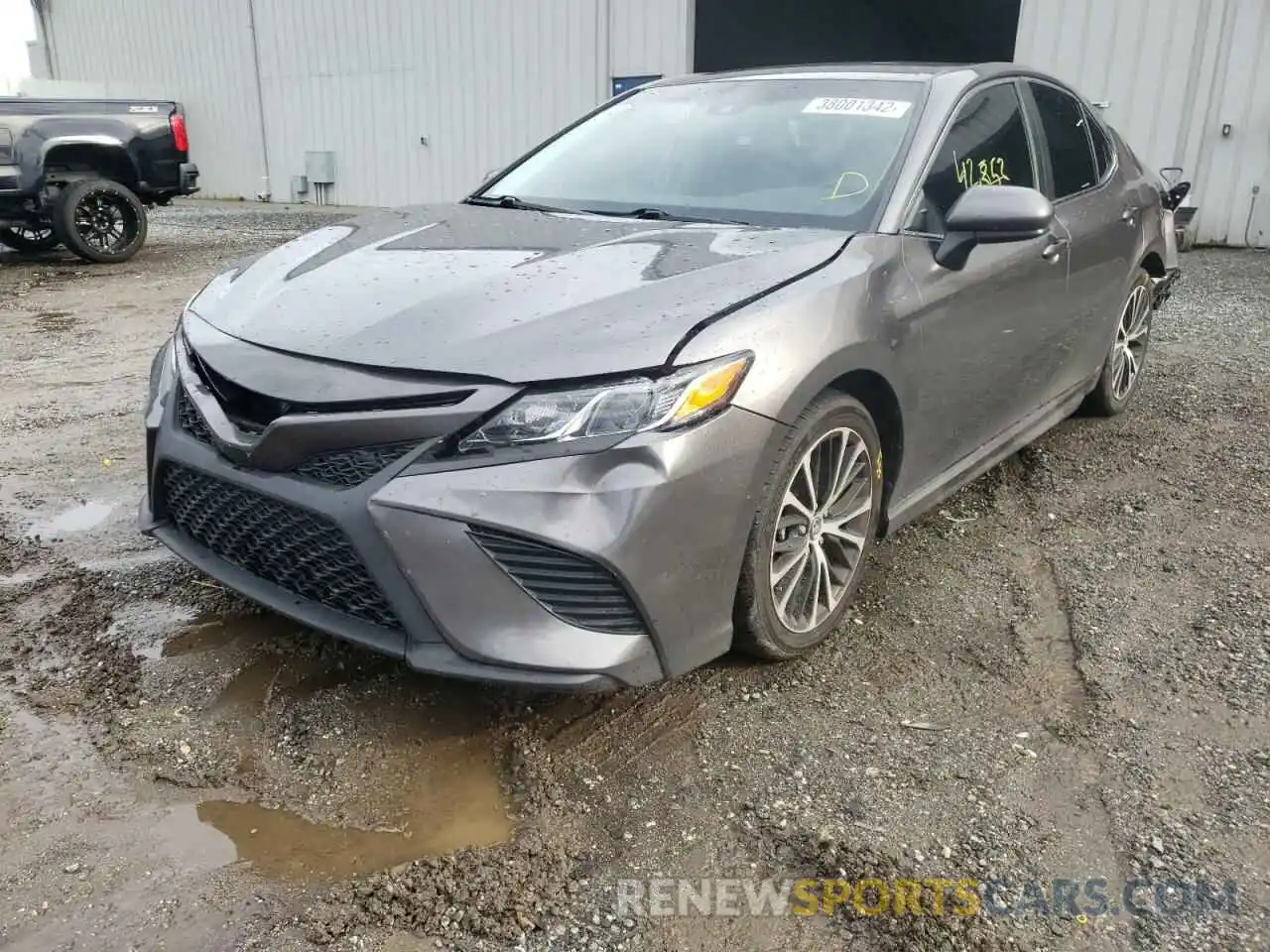 2 Photograph of a damaged car 4T1G11AKXLU305497 TOYOTA CAMRY 2020