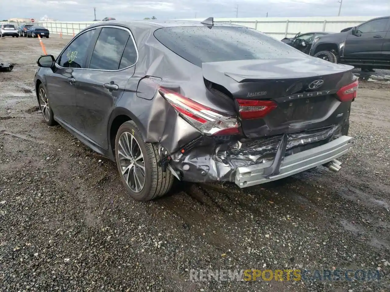 3 Photograph of a damaged car 4T1G11AKXLU305497 TOYOTA CAMRY 2020