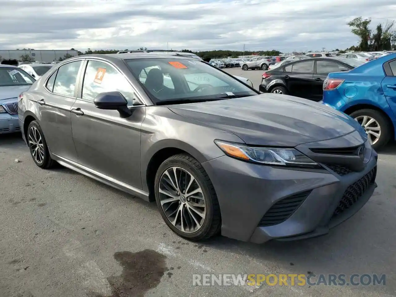 1 Photograph of a damaged car 4T1G11AKXLU306987 TOYOTA CAMRY 2020