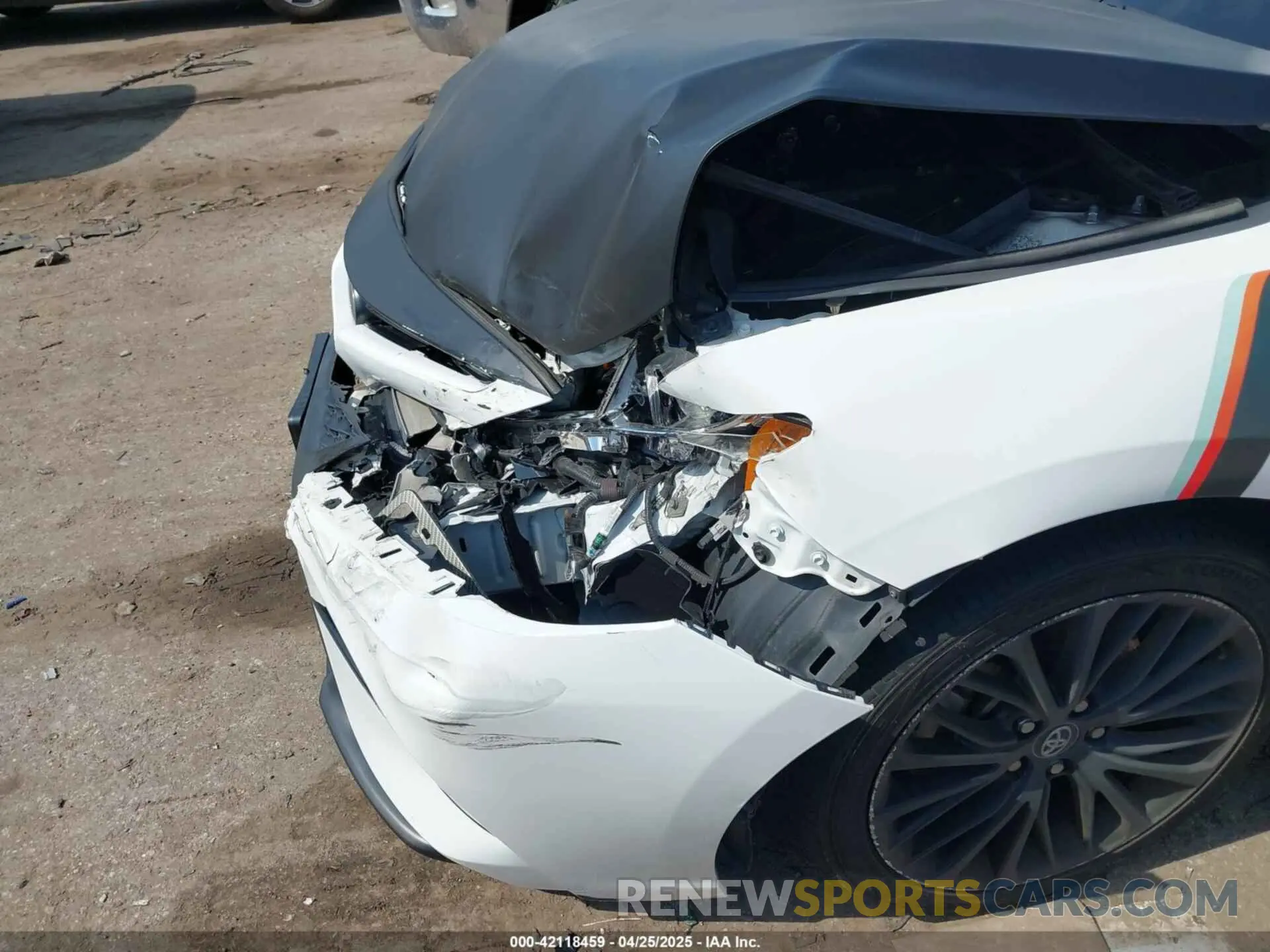 6 Photograph of a damaged car 4T1G11AKXLU308531 TOYOTA CAMRY 2020