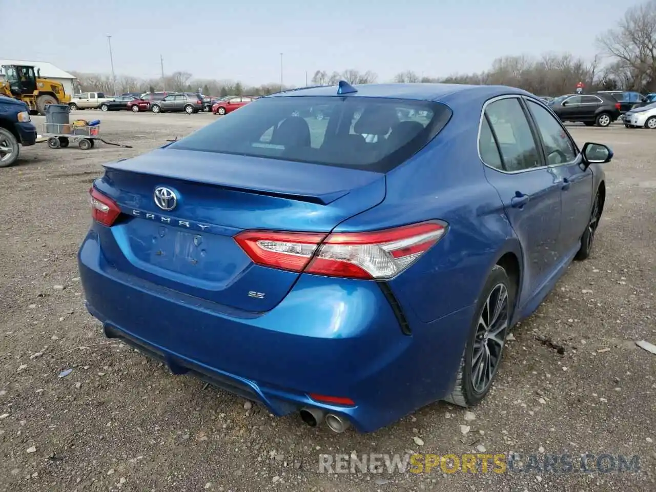 4 Photograph of a damaged car 4T1G11AKXLU326060 TOYOTA CAMRY 2020