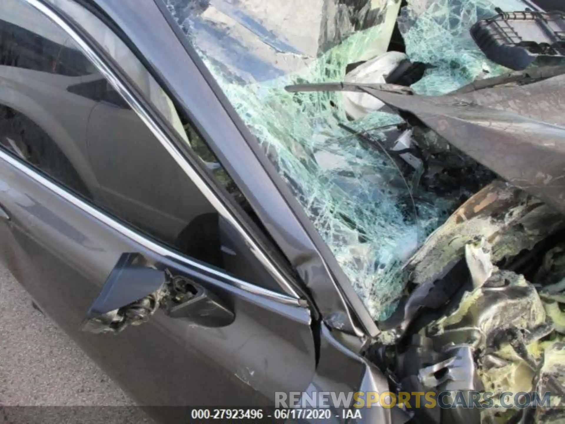 6 Photograph of a damaged car 4T1G11AKXLU326284 TOYOTA CAMRY 2020