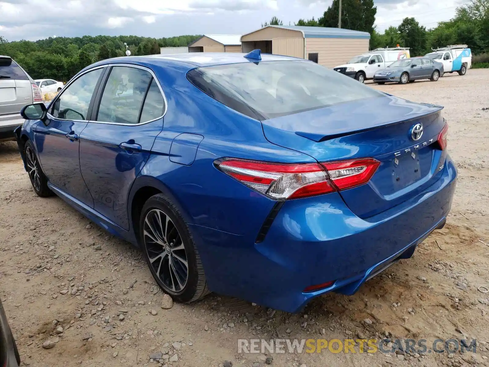 3 Photograph of a damaged car 4T1G11AKXLU332330 TOYOTA CAMRY 2020