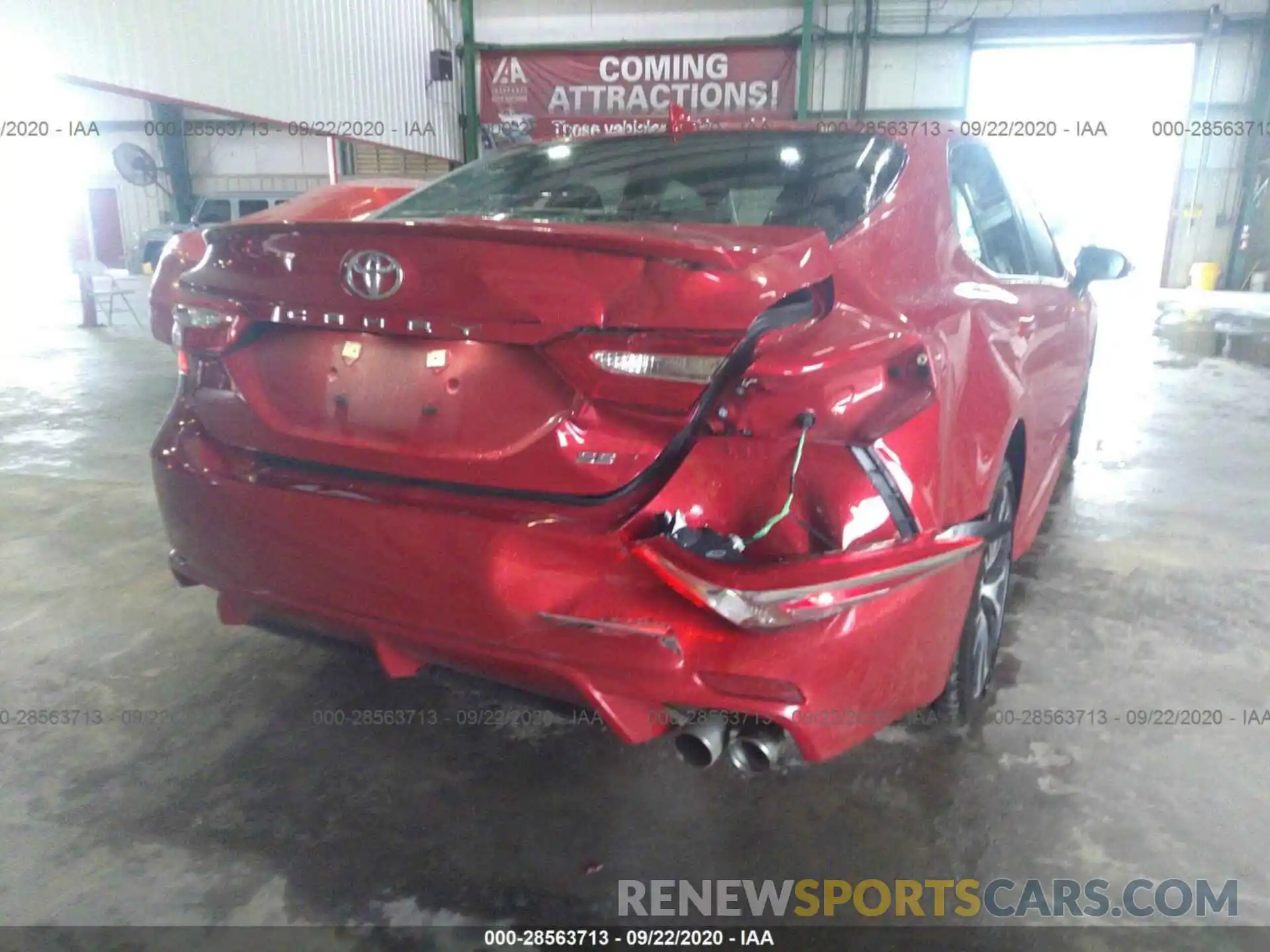 6 Photograph of a damaged car 4T1G11AKXLU332585 TOYOTA CAMRY 2020