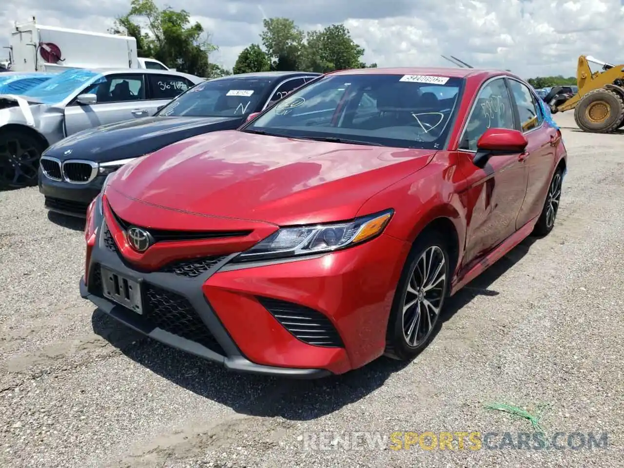 2 Photograph of a damaged car 4T1G11AKXLU333221 TOYOTA CAMRY 2020