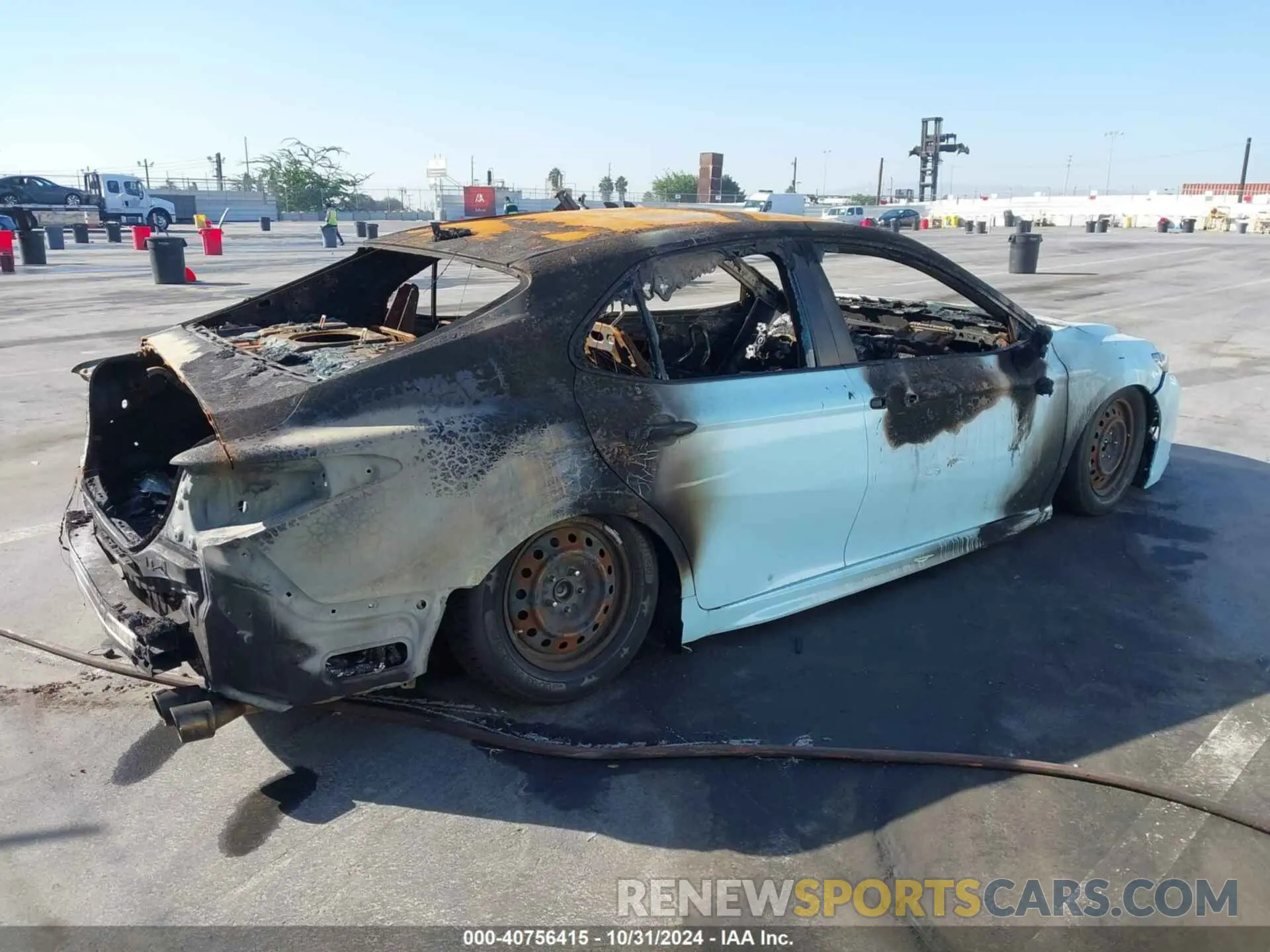 4 Photograph of a damaged car 4T1G11AKXLU342100 TOYOTA CAMRY 2020