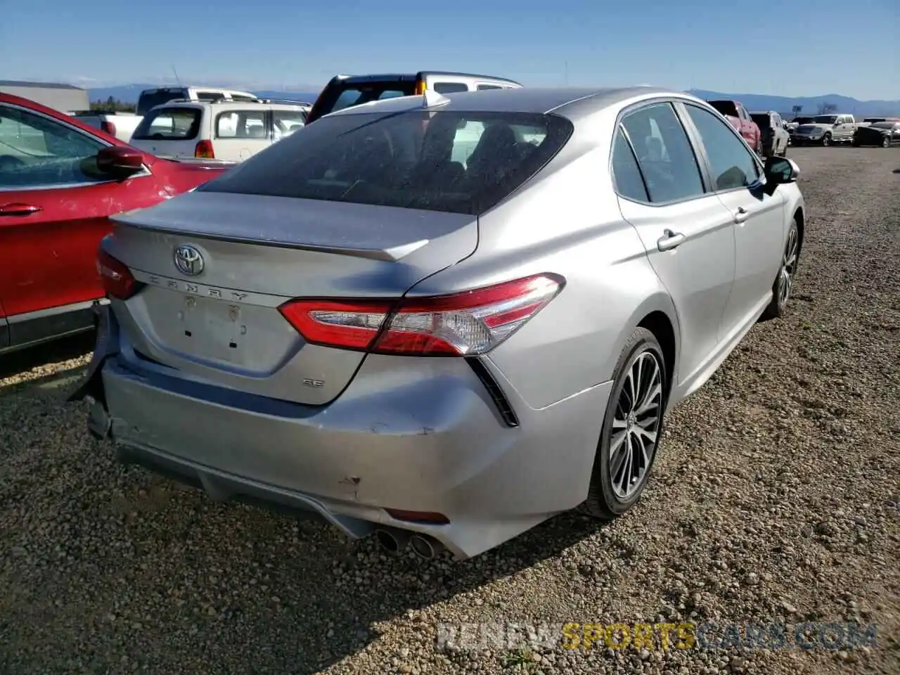 4 Photograph of a damaged car 4T1G11AKXLU343411 TOYOTA CAMRY 2020