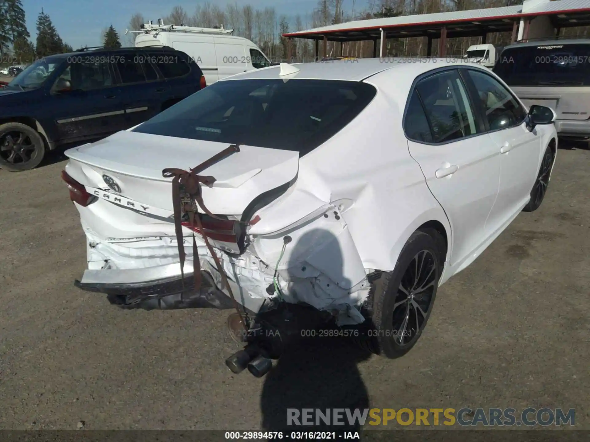 4 Photograph of a damaged car 4T1G11AKXLU344123 TOYOTA CAMRY 2020