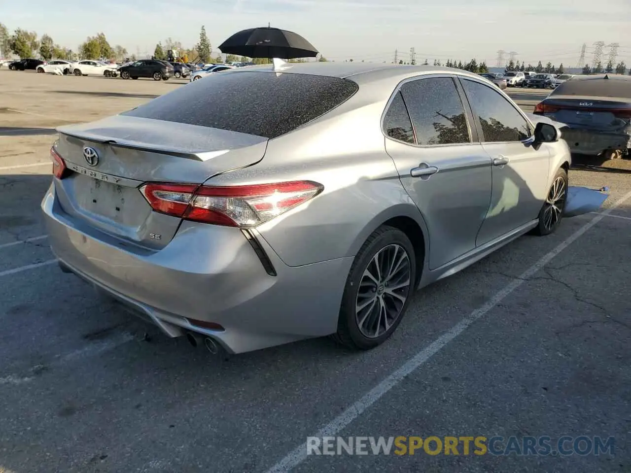 3 Photograph of a damaged car 4T1G11AKXLU346793 TOYOTA CAMRY 2020