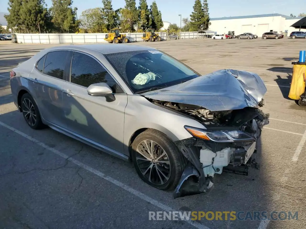 4 Photograph of a damaged car 4T1G11AKXLU346793 TOYOTA CAMRY 2020