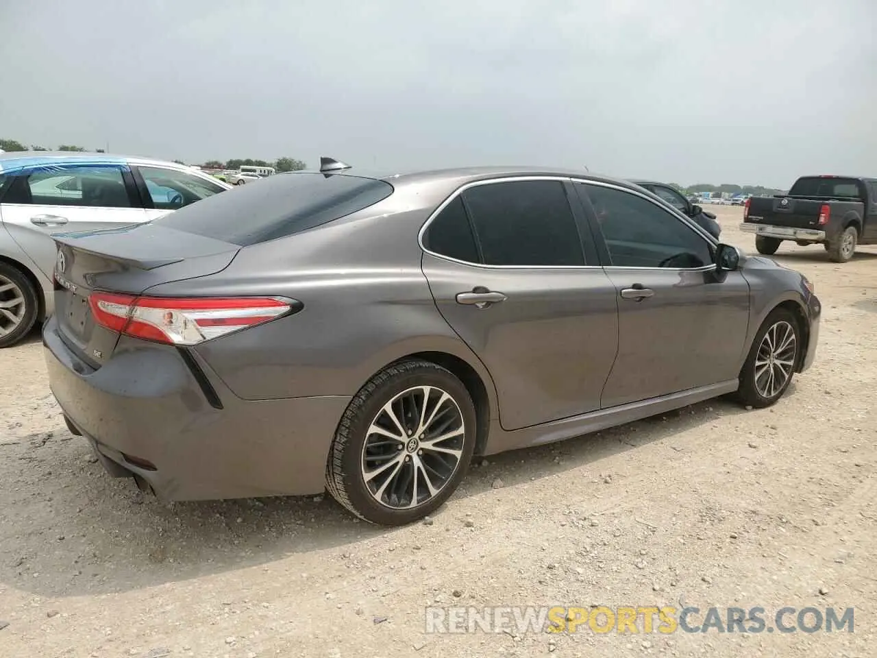 3 Photograph of a damaged car 4T1G11AKXLU347507 TOYOTA CAMRY 2020
