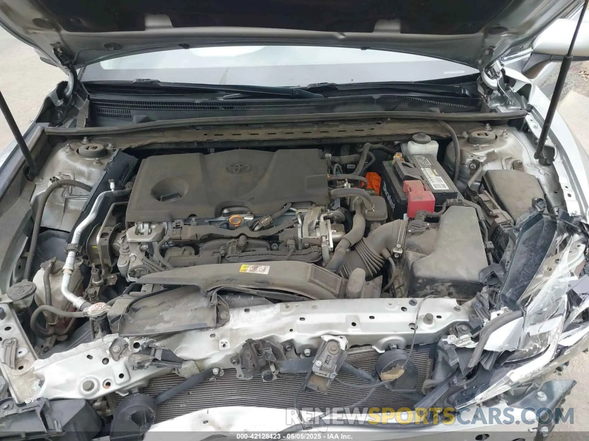 10 Photograph of a damaged car 4T1G11AKXLU349905 TOYOTA CAMRY 2020