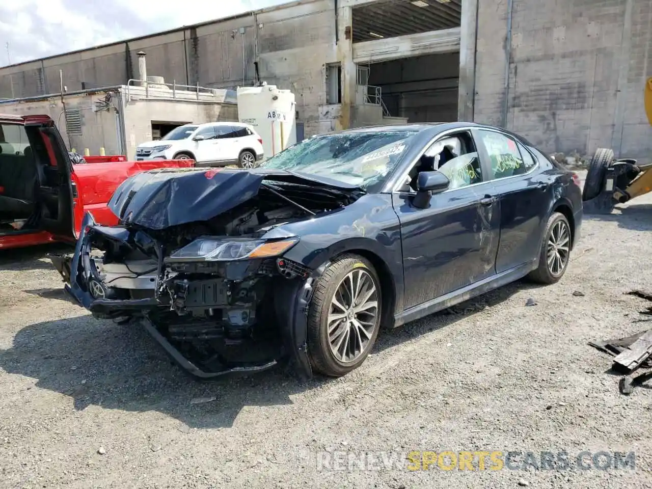 2 Photograph of a damaged car 4T1G11AKXLU350679 TOYOTA CAMRY 2020