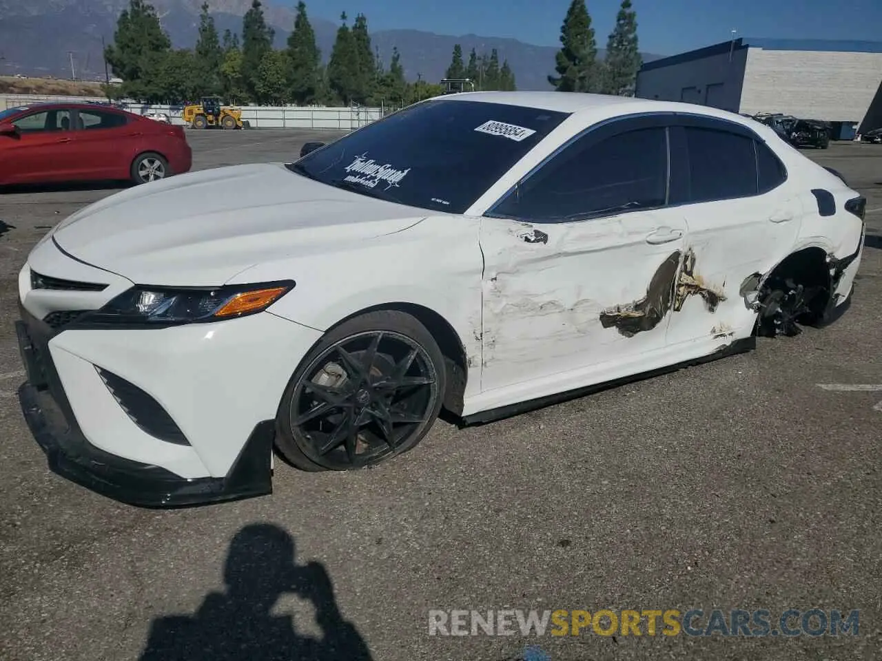 1 Photograph of a damaged car 4T1G11AKXLU355459 TOYOTA CAMRY 2020