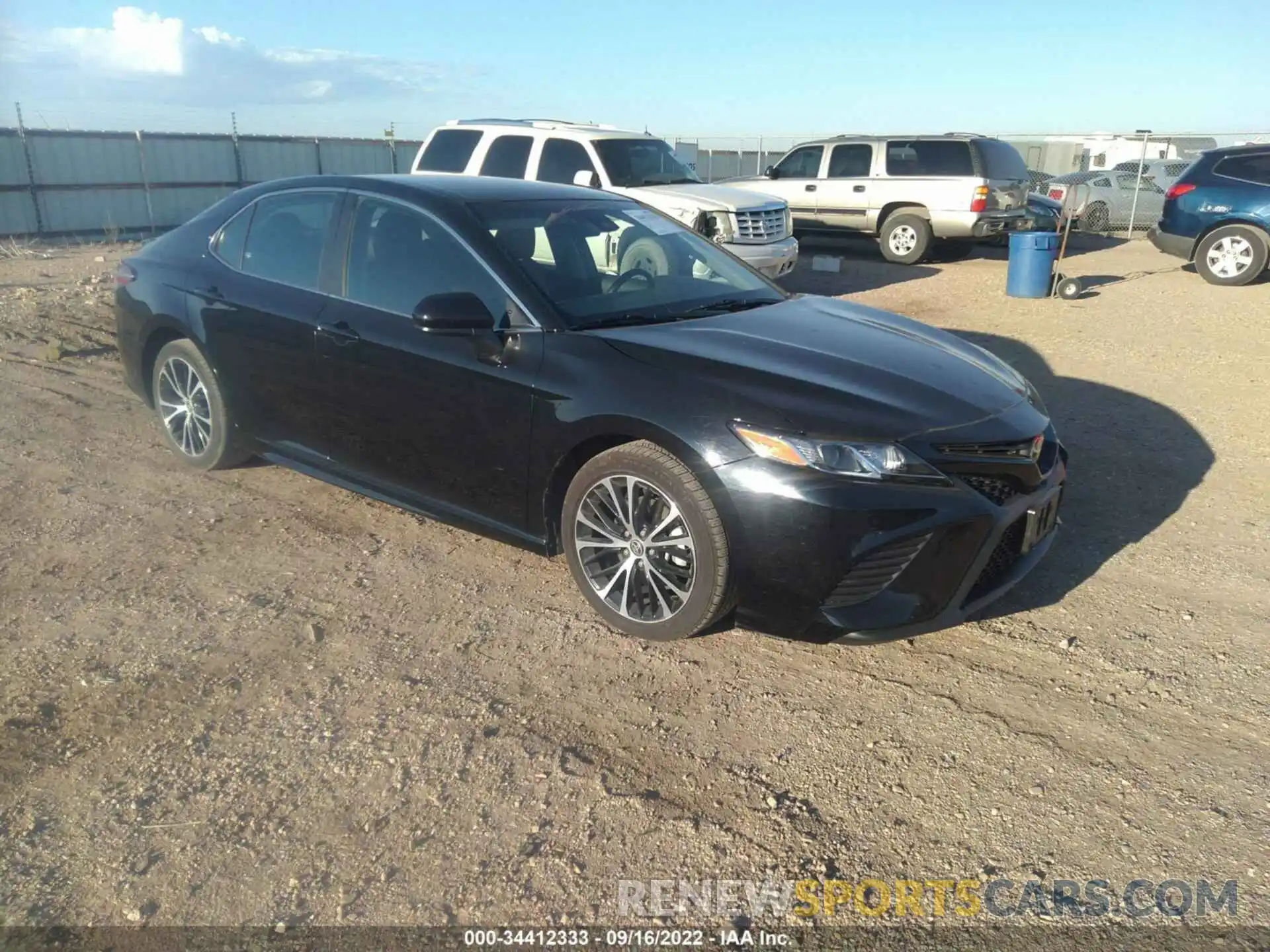 1 Photograph of a damaged car 4T1G11AKXLU357213 TOYOTA CAMRY 2020