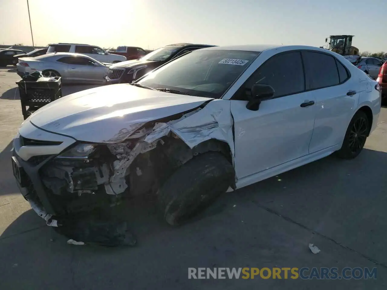 1 Photograph of a damaged car 4T1G11AKXLU362346 TOYOTA CAMRY 2020