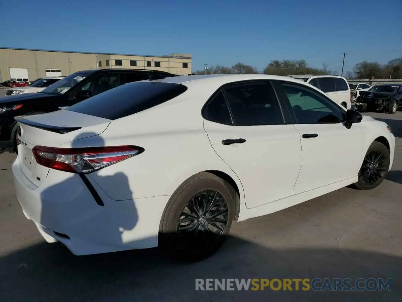 3 Photograph of a damaged car 4T1G11AKXLU362346 TOYOTA CAMRY 2020