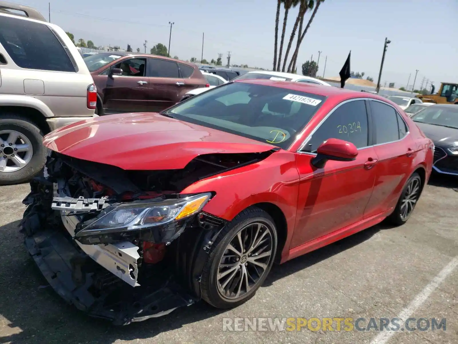 2 Photograph of a damaged car 4T1G11AKXLU363724 TOYOTA CAMRY 2020