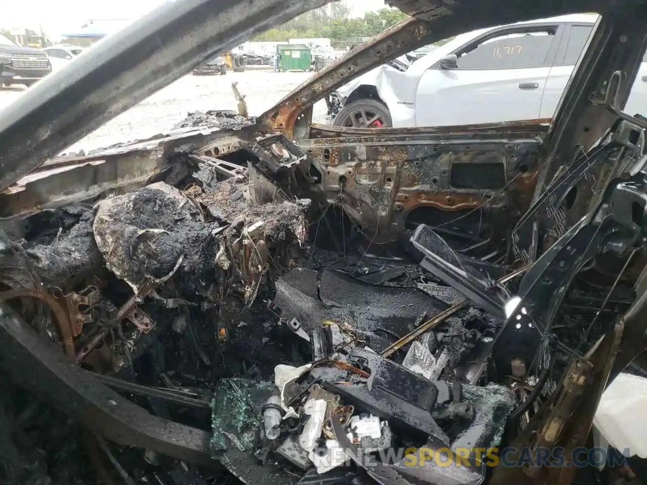 5 Photograph of a damaged car 4T1G11AKXLU368597 TOYOTA CAMRY 2020