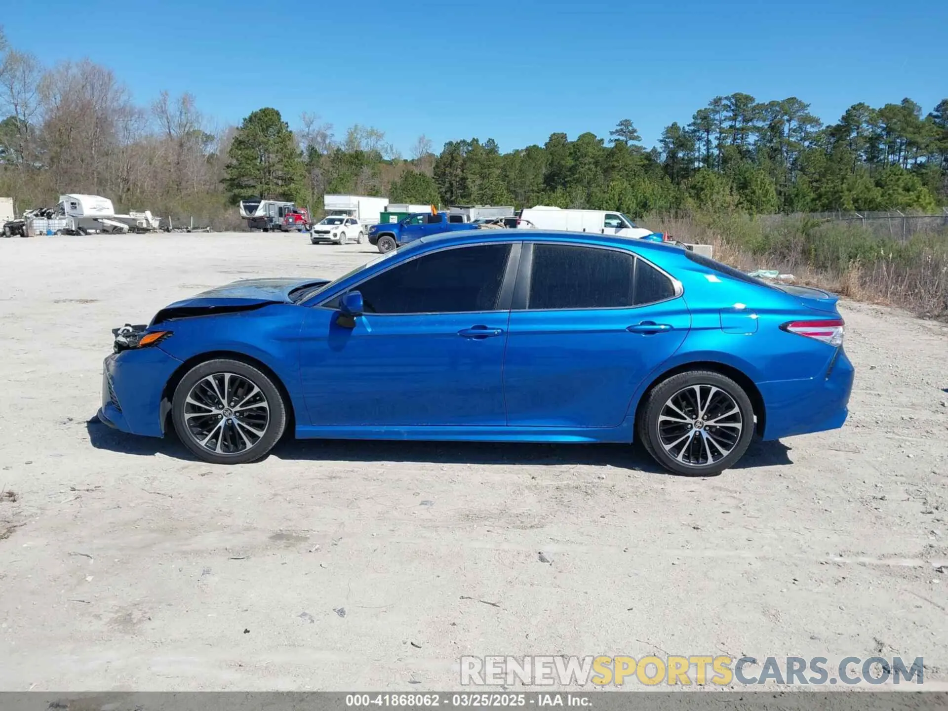 14 Photograph of a damaged car 4T1G11AKXLU371905 TOYOTA CAMRY 2020
