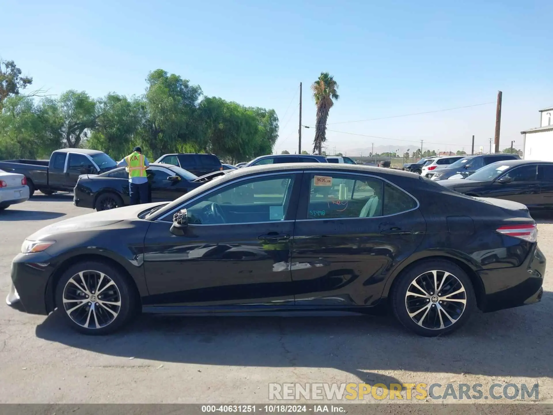 15 Photograph of a damaged car 4T1G11AKXLU373153 TOYOTA CAMRY 2020