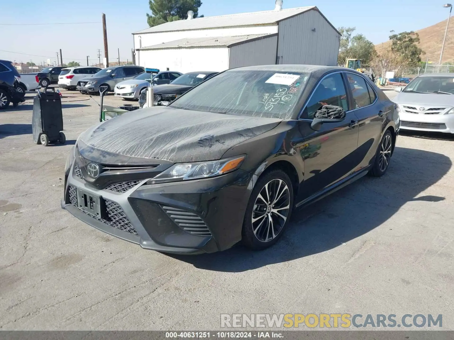 2 Photograph of a damaged car 4T1G11AKXLU373153 TOYOTA CAMRY 2020