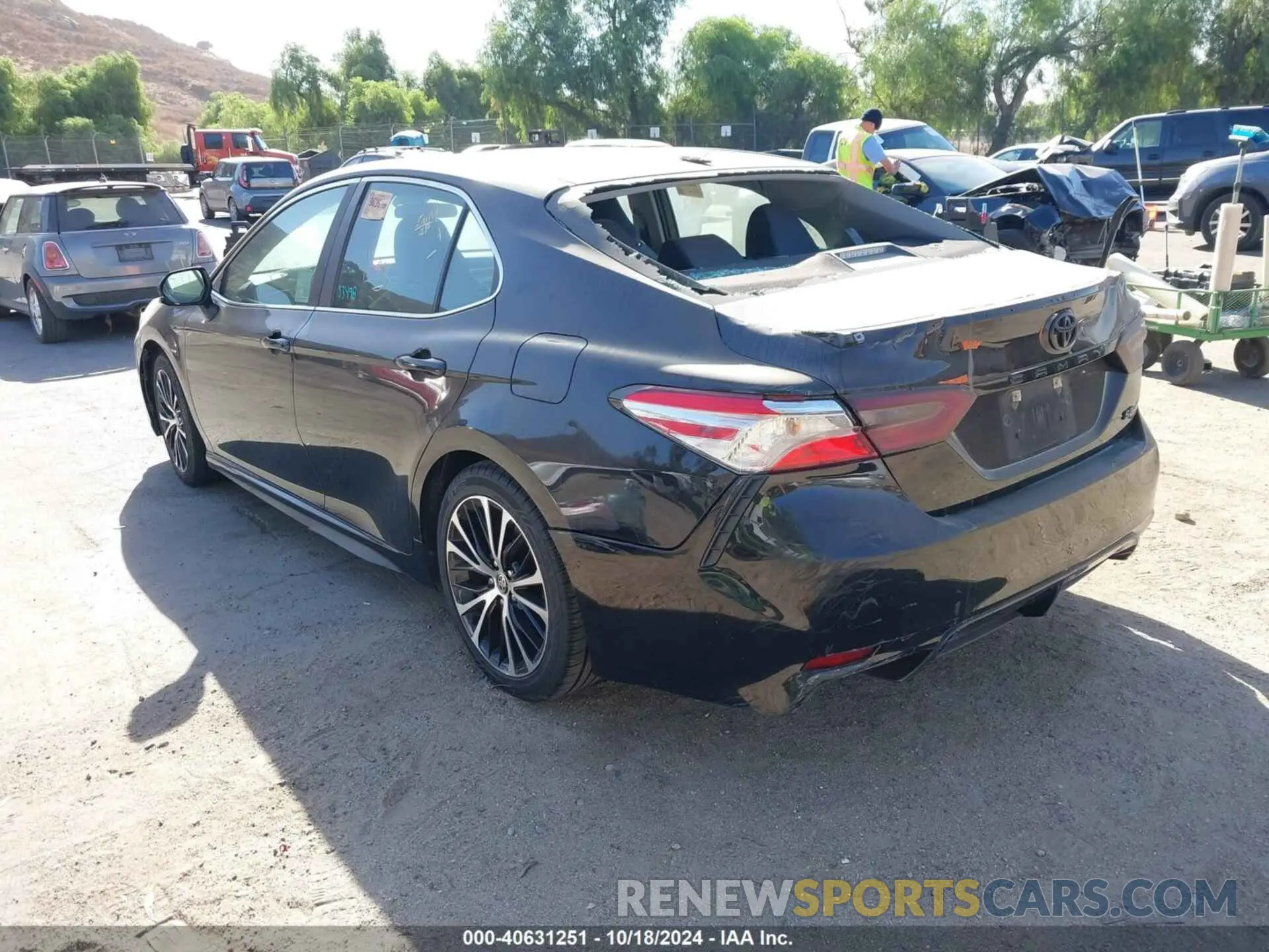 3 Photograph of a damaged car 4T1G11AKXLU373153 TOYOTA CAMRY 2020
