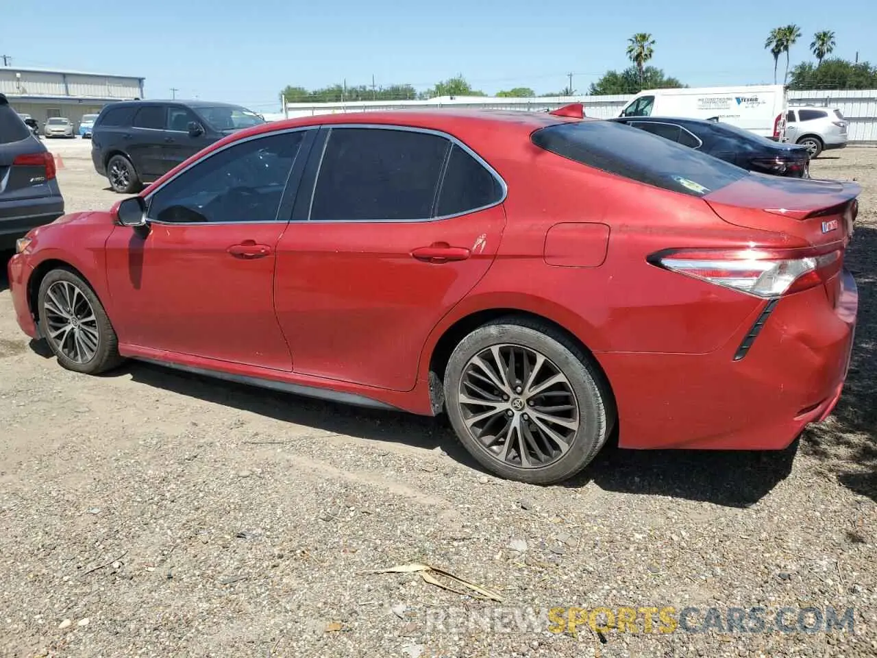 2 Photograph of a damaged car 4T1G11AKXLU373170 TOYOTA CAMRY 2020