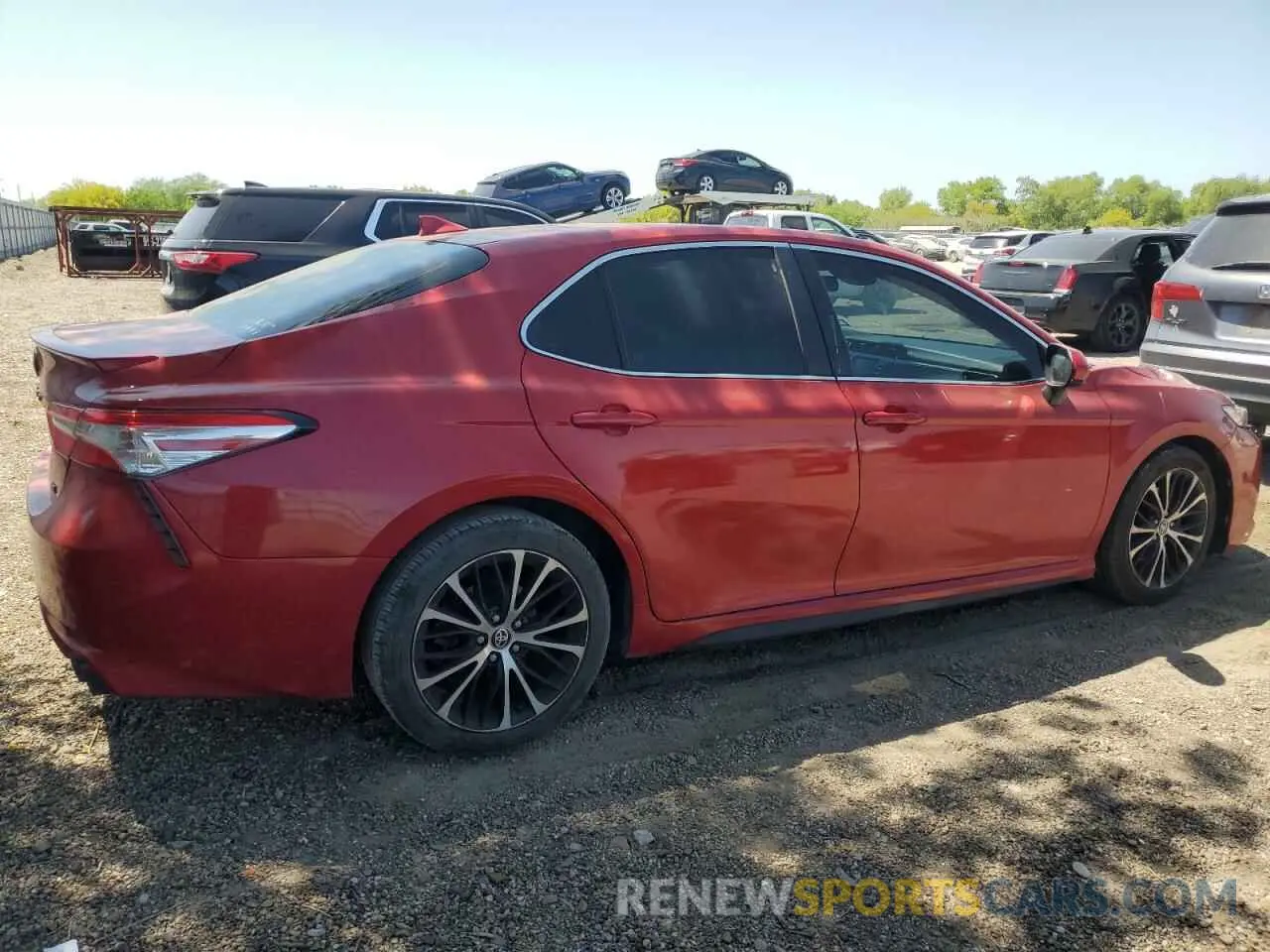 3 Photograph of a damaged car 4T1G11AKXLU373170 TOYOTA CAMRY 2020