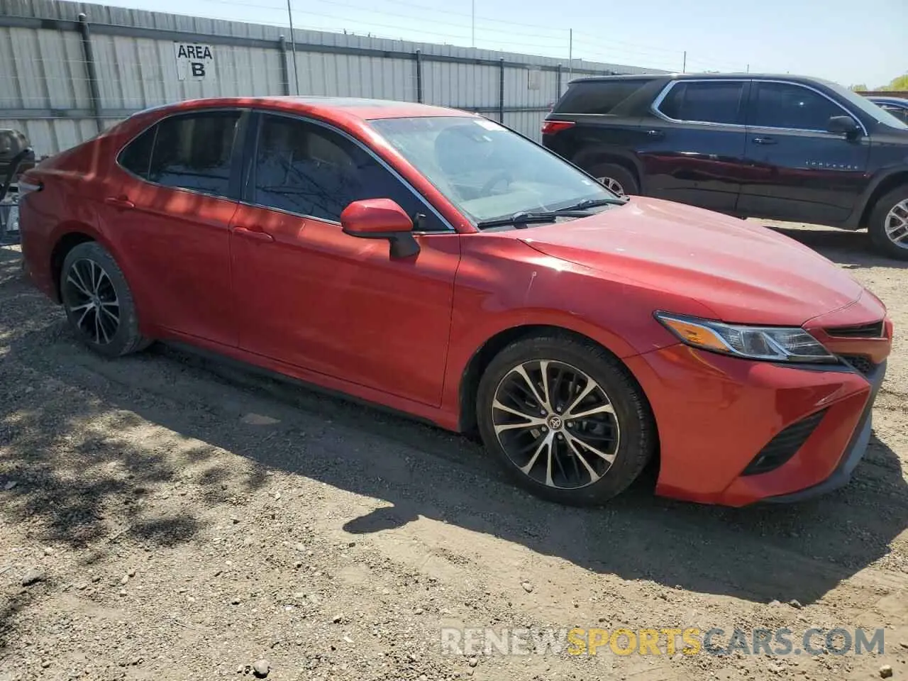 4 Photograph of a damaged car 4T1G11AKXLU373170 TOYOTA CAMRY 2020