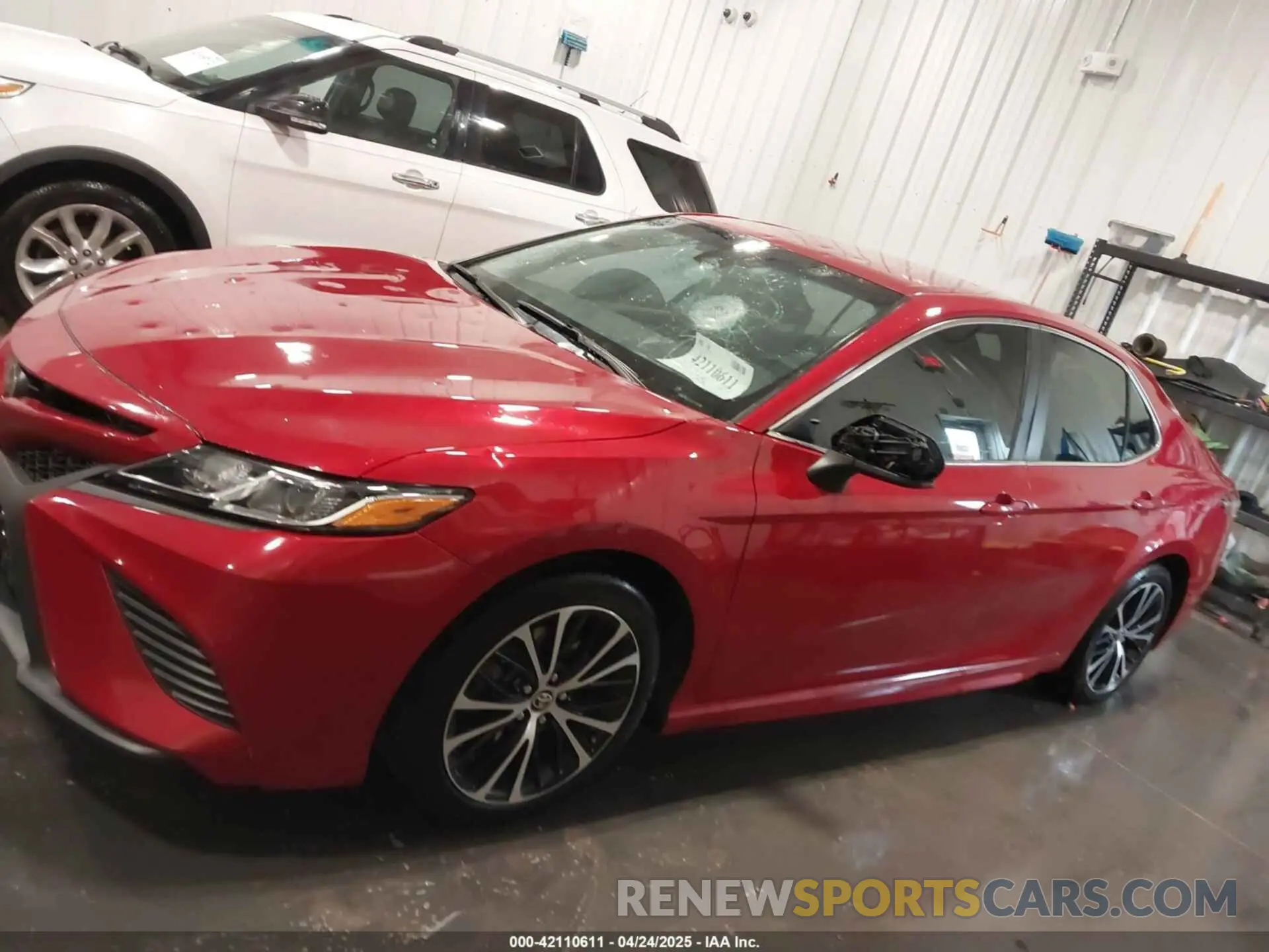 14 Photograph of a damaged car 4T1G11AKXLU378840 TOYOTA CAMRY 2020