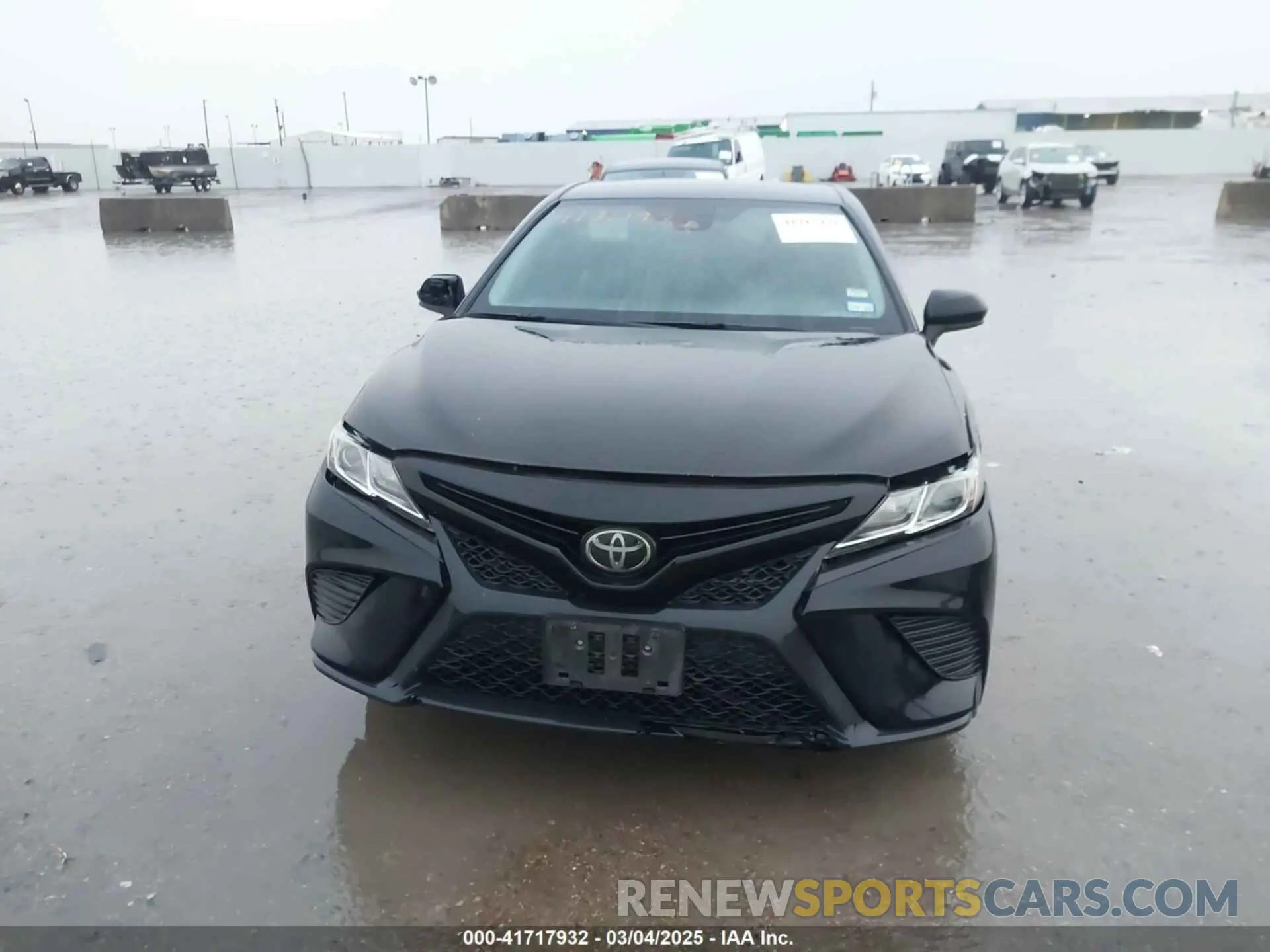 13 Photograph of a damaged car 4T1G11AKXLU383083 TOYOTA CAMRY 2020