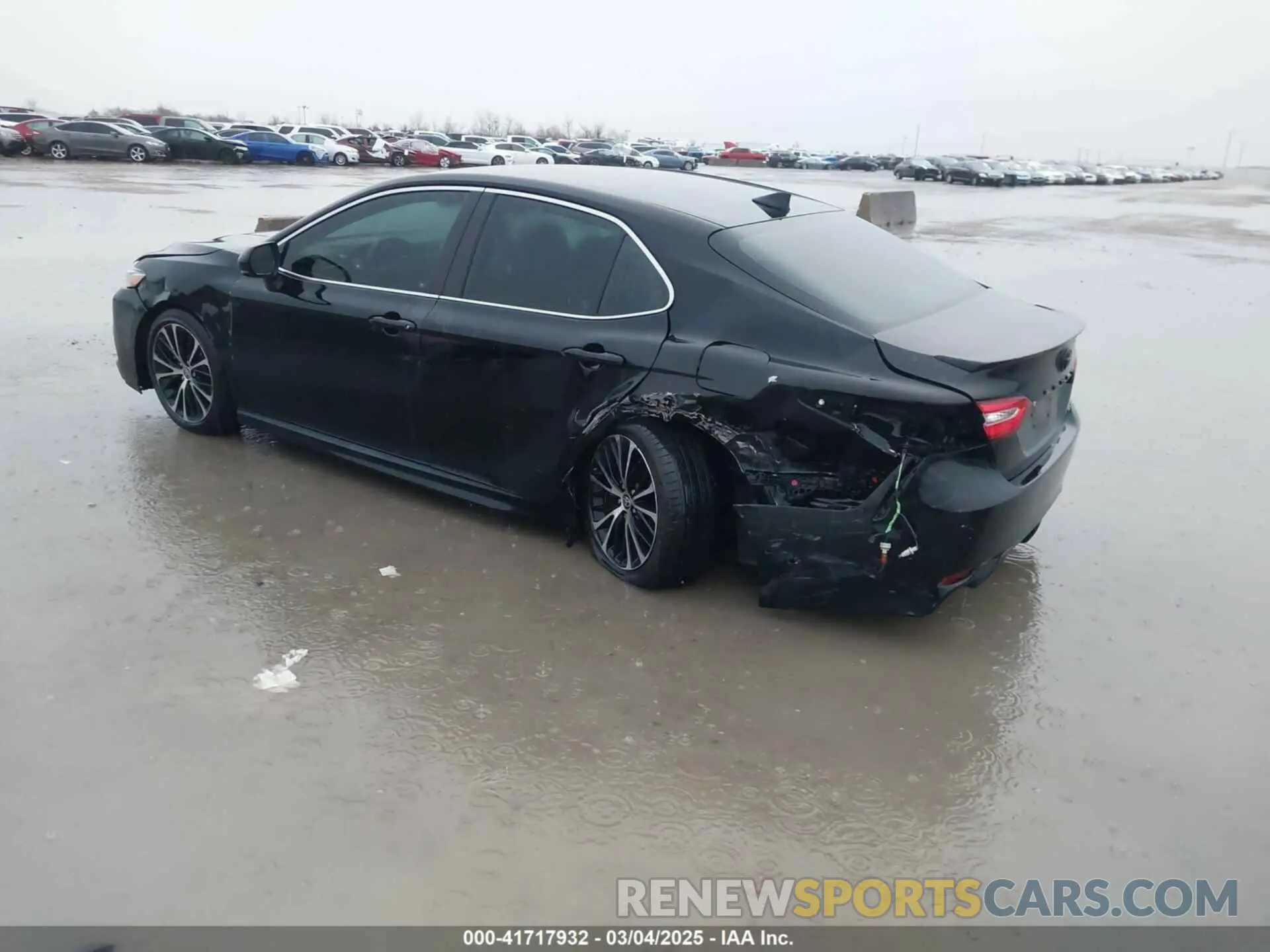 3 Photograph of a damaged car 4T1G11AKXLU383083 TOYOTA CAMRY 2020