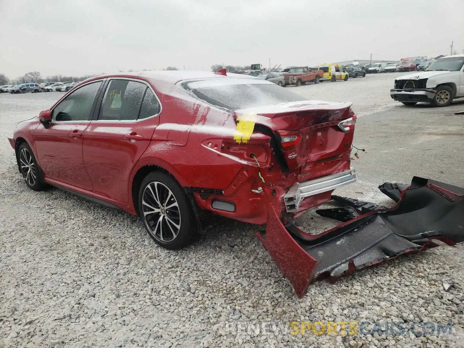 3 Photograph of a damaged car 4T1G11AKXLU383682 TOYOTA CAMRY 2020