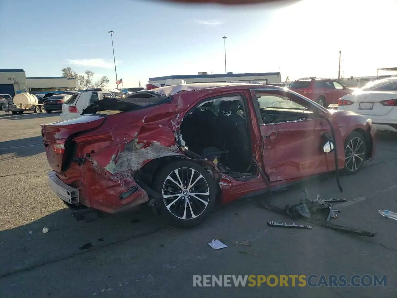 3 Photograph of a damaged car 4T1G11AKXLU391569 TOYOTA CAMRY 2020
