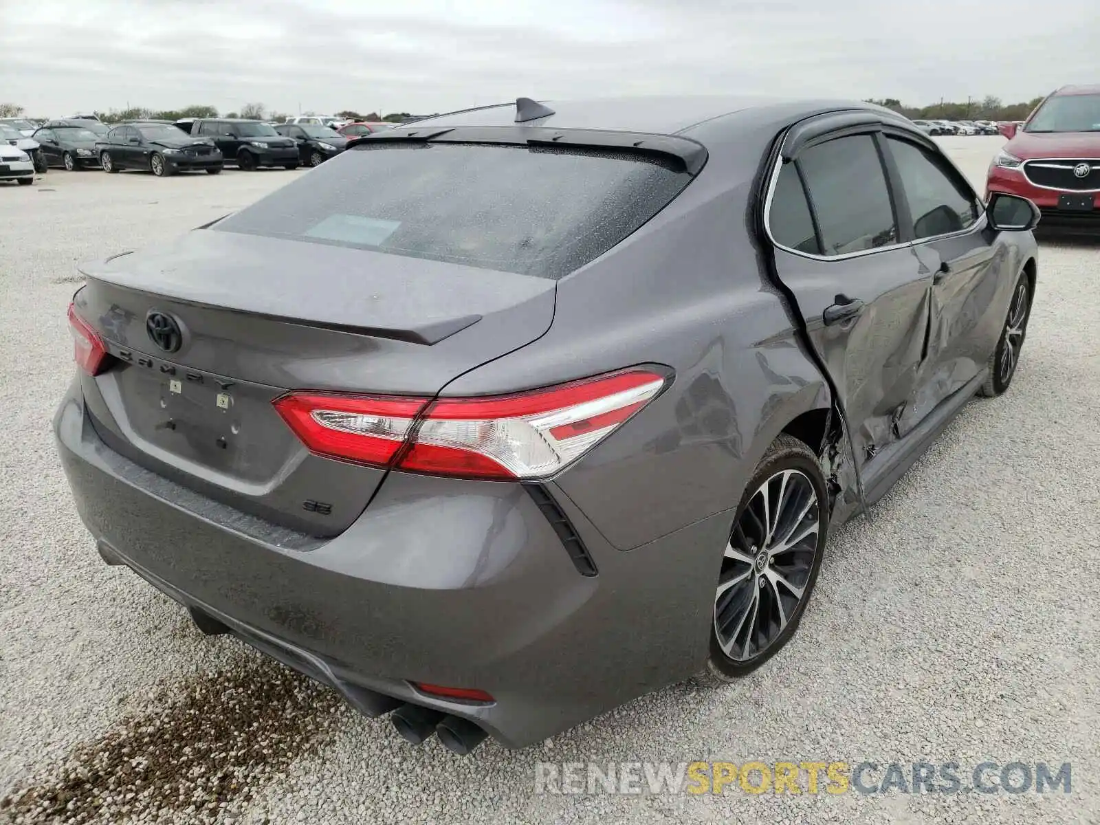 4 Photograph of a damaged car 4T1G11AKXLU392298 TOYOTA CAMRY 2020