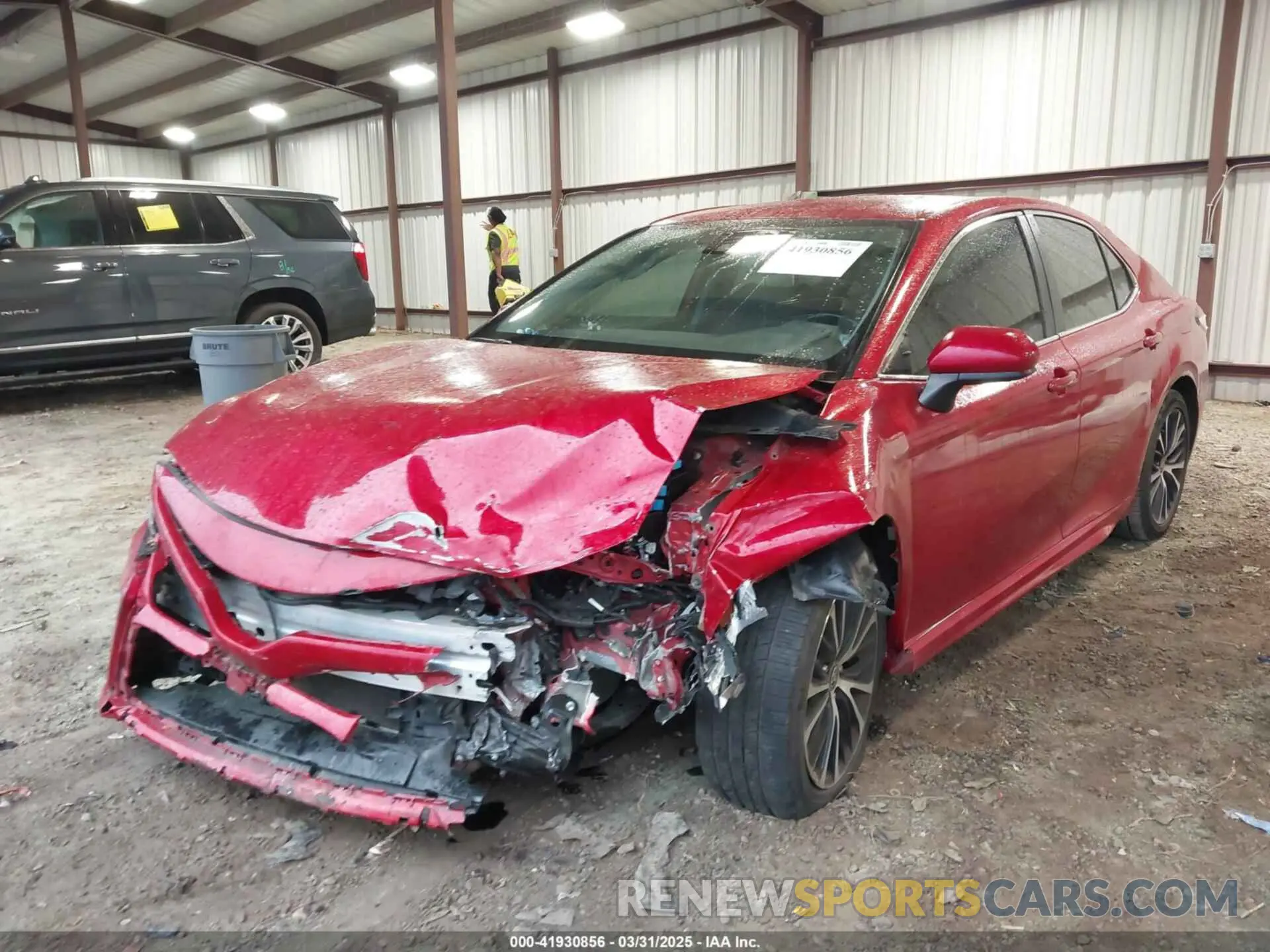6 Photograph of a damaged car 4T1G11AKXLU395850 TOYOTA CAMRY 2020