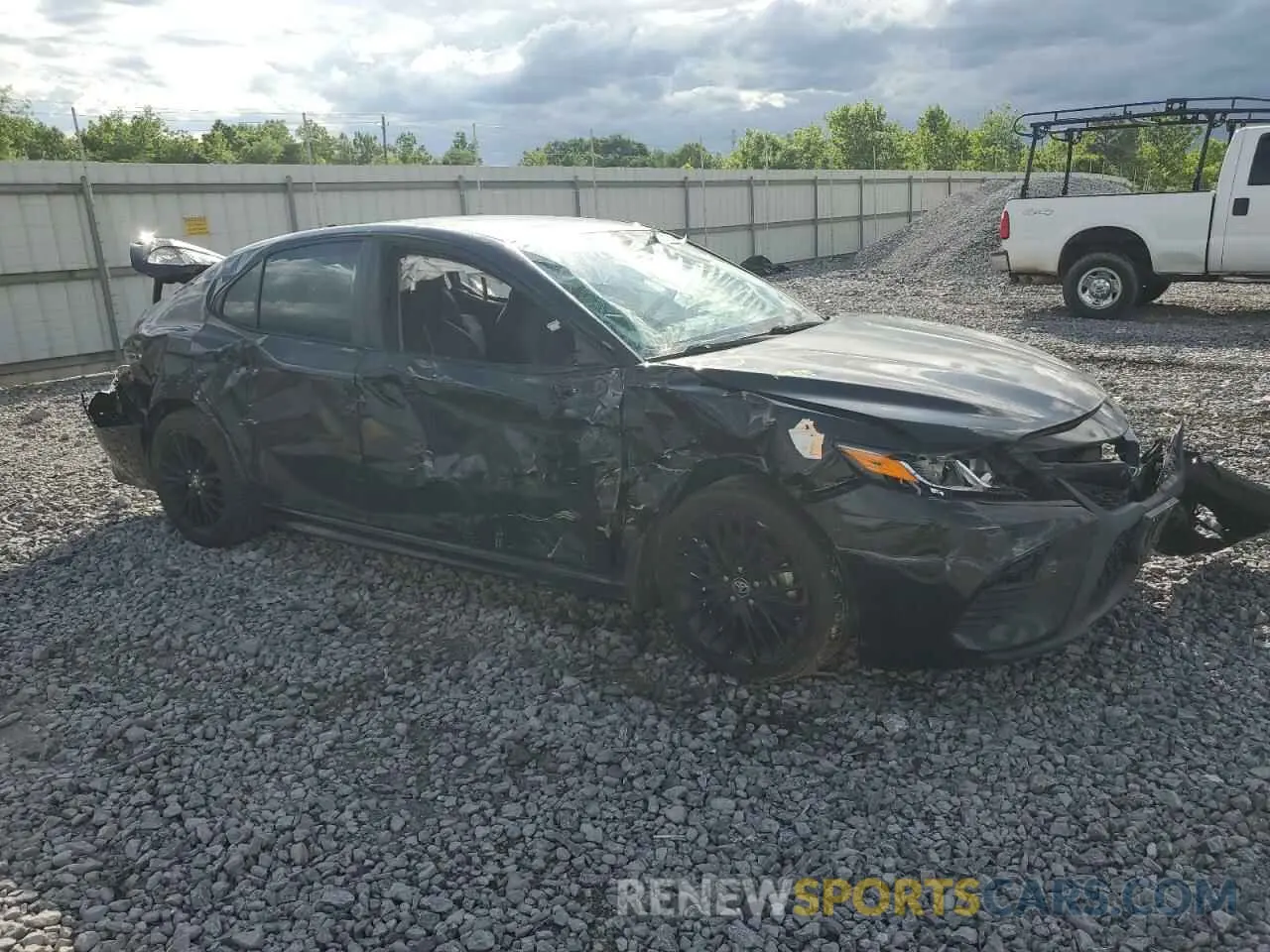4 Photograph of a damaged car 4T1G11AKXLU401310 TOYOTA CAMRY 2020