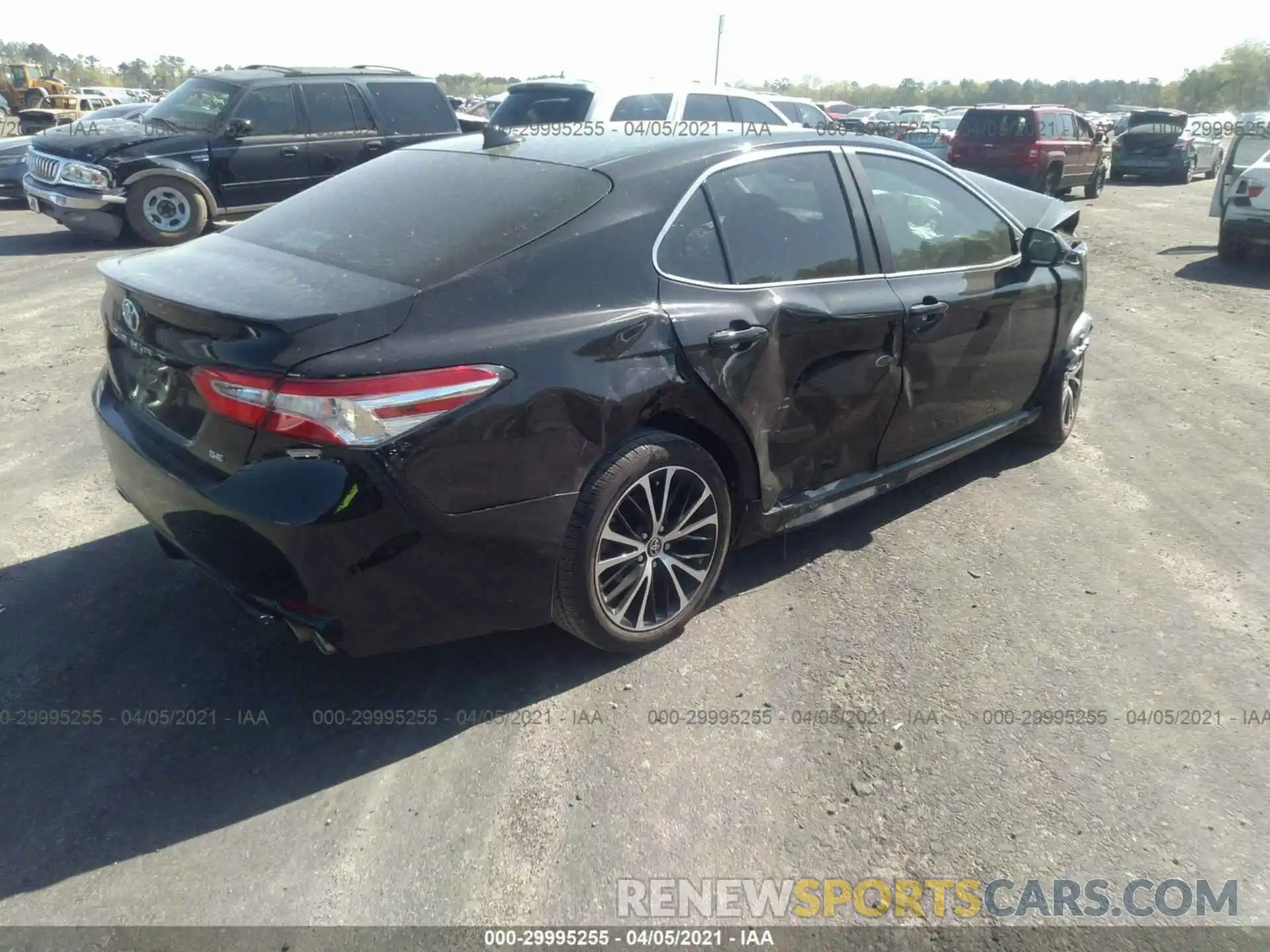 4 Photograph of a damaged car 4T1G11AKXLU509328 TOYOTA CAMRY 2020