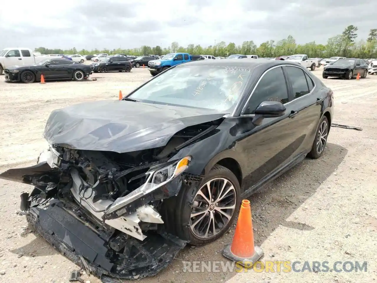 2 Photograph of a damaged car 4T1G11AKXLU510673 TOYOTA CAMRY 2020